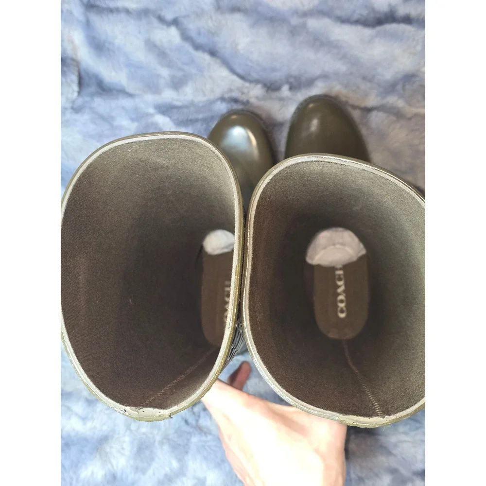 NWB Coach Tudor Shiny Rubber Signature Logo‎ Tall Rain Boots Fatigue 7